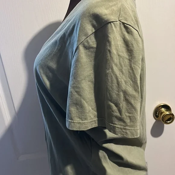 Green tie up t shirt - Picture 3 of 4